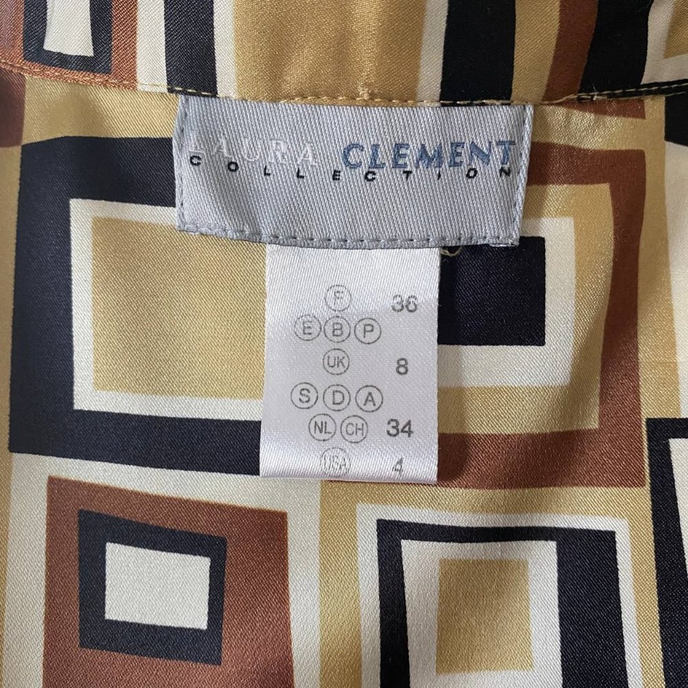 Geometric Patterned Button Down Shirt - Picture 6 of 7